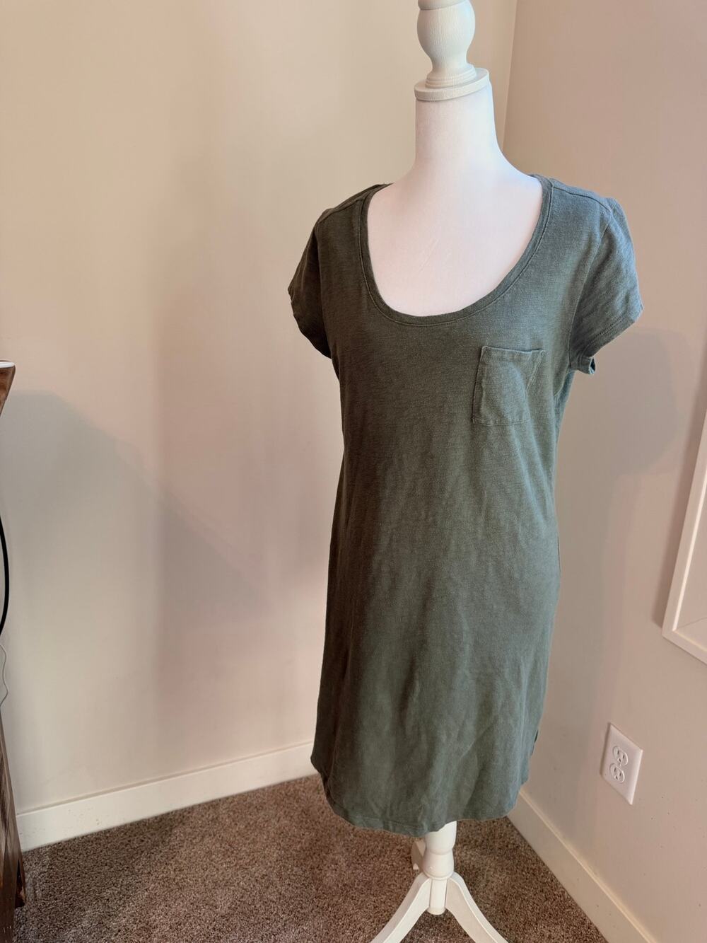 GAP Easy Comfort Olive Green T-Shirt Dress Medium Casual Pocket Mini Dress